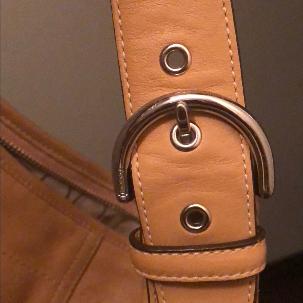 *OFFERS* COACH - Picture 5 of 8